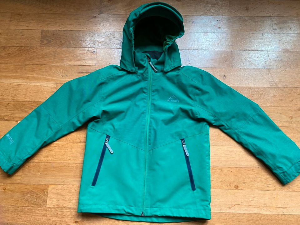 McKinley Regenjacke grün Gr. 128 in Thüringen - Erfurt | eBay Kleinanzeigen  ist jetzt Kleinanzeigen