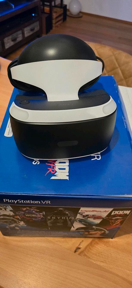 VR-Brille PS4 / Gebraucht / Komplettset in Hornberg