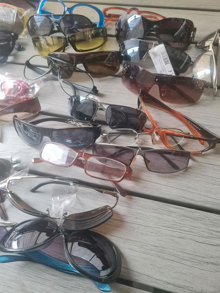 38 x Brille Lesebrille Brillengestell Sonnenbrille Konvolut 2 Wah in Solingen