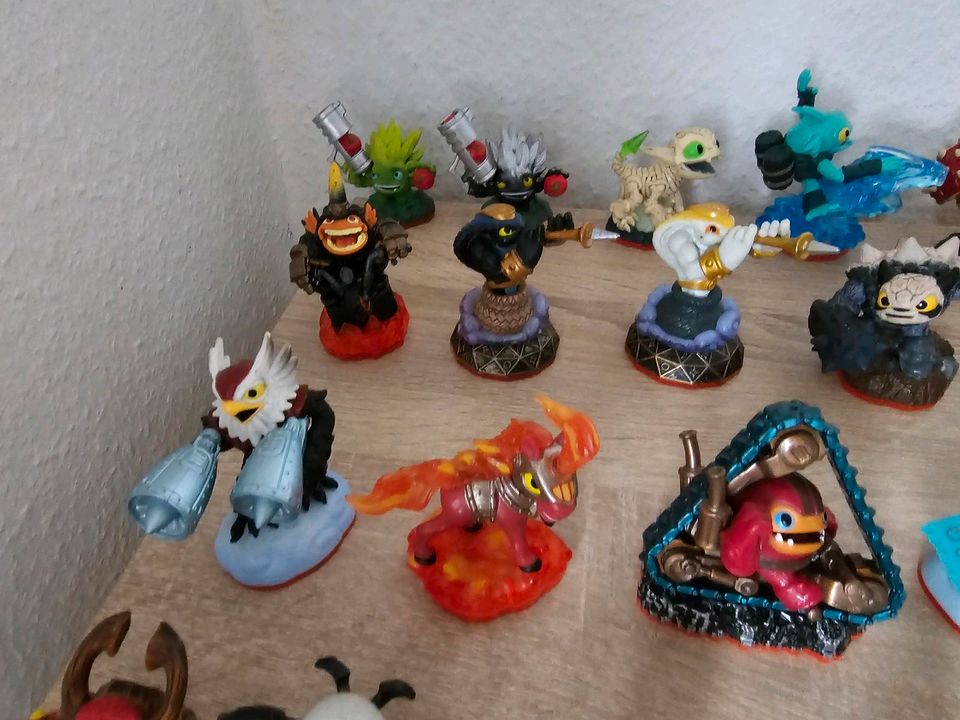 Skylanders Trap Team Figuren 3DS Nintendo Wii U PS4 PS3 Xbox One in Aachen