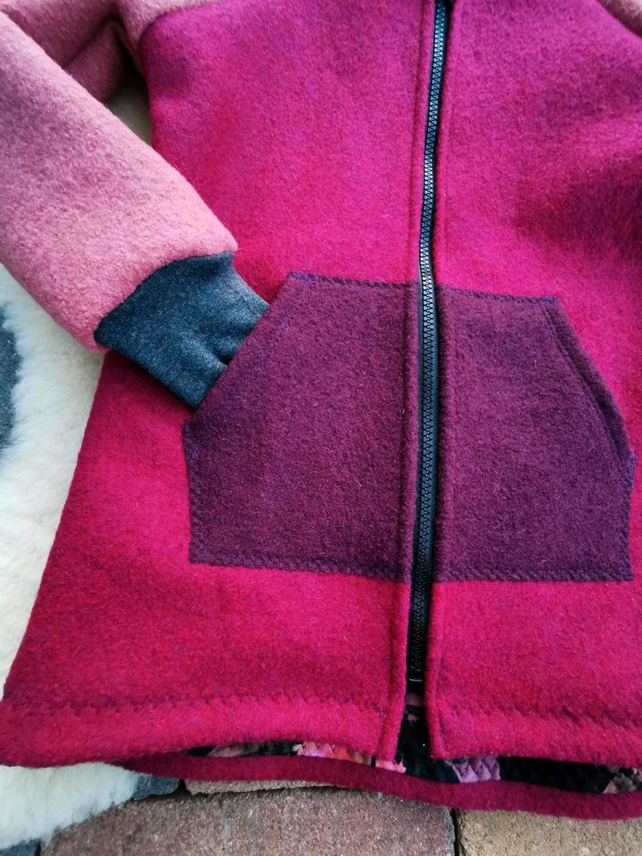 Walkjacke Colorblocking 110/116/122 Schurwolle Hoppinaht Neu in Sternberg