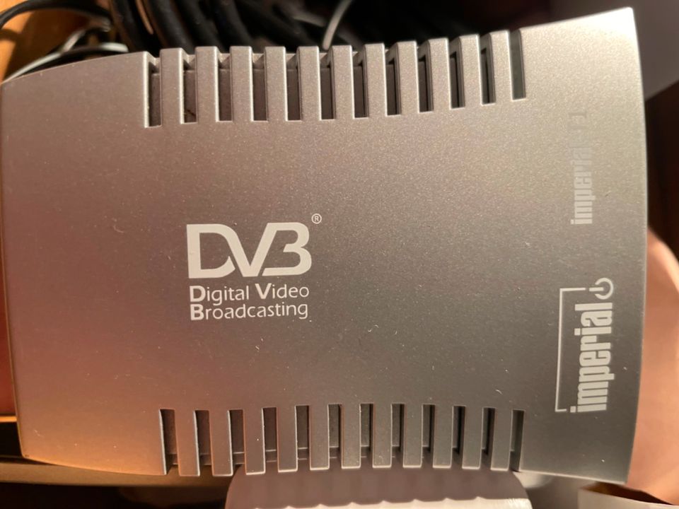 Imperial DVB Empfänger mit Smart Anschluss u. Fernbedienung in Nidderau