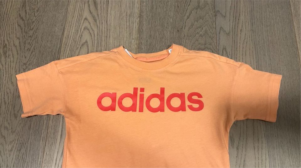 Adidas Mädchen Sport Shirt T-Shirt 134 8-9 Jahre in Lampertheim