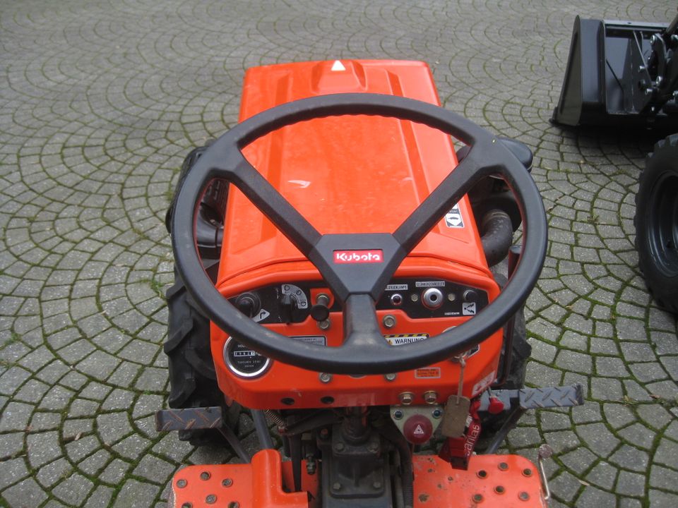 KUBOTA B4200 Kleintraktor 65 Std Schlepper Hoftraktor Diesel 12PS in Borchen