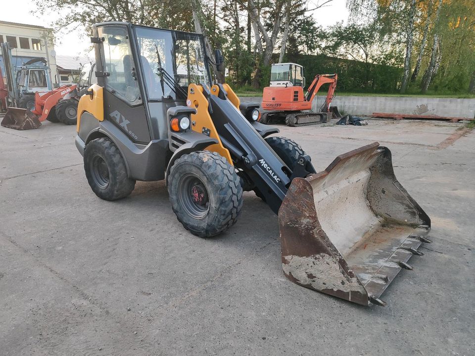 Mecalac Ahlmann AX850 Radlader mit Schaufel und Gabel in Stavenhagen