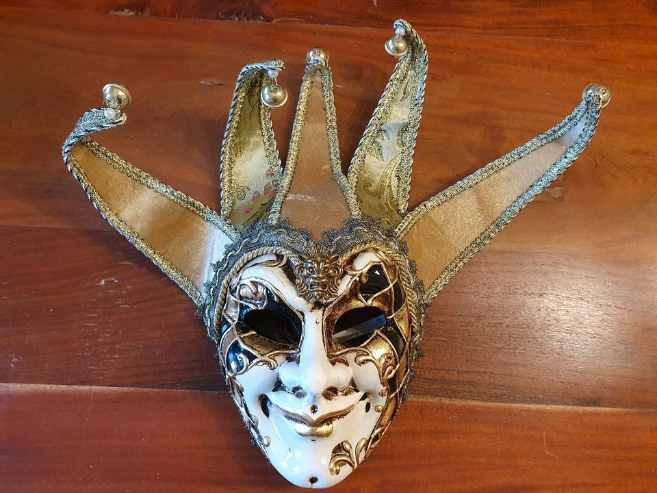 Karnevals-Maske original aus Venedig in Weissach im Tal