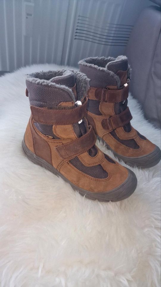 Winterstiefel/Boots mit Wollfutter ( 100% Wolle) Gr.34  Froodo in Ingolstadt