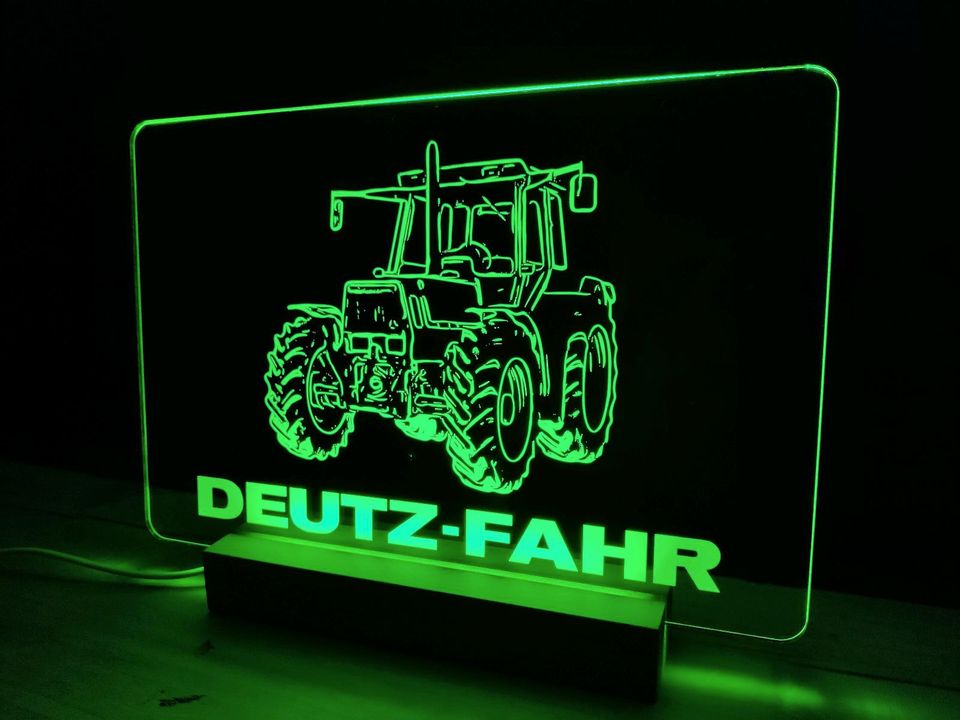 Deutz Fahr DX LED Schild Oldtimer Traktor Luftgekühlt NEU Geschen in  Niedersachsen - Emlichheim, Gebrauchte Agrarfahrzeuge kaufen