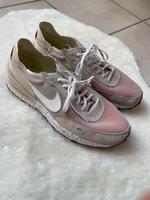 Nike Laufschuhe Gr 41 Sneaker weiß Hessen - Reinheim Vorschau