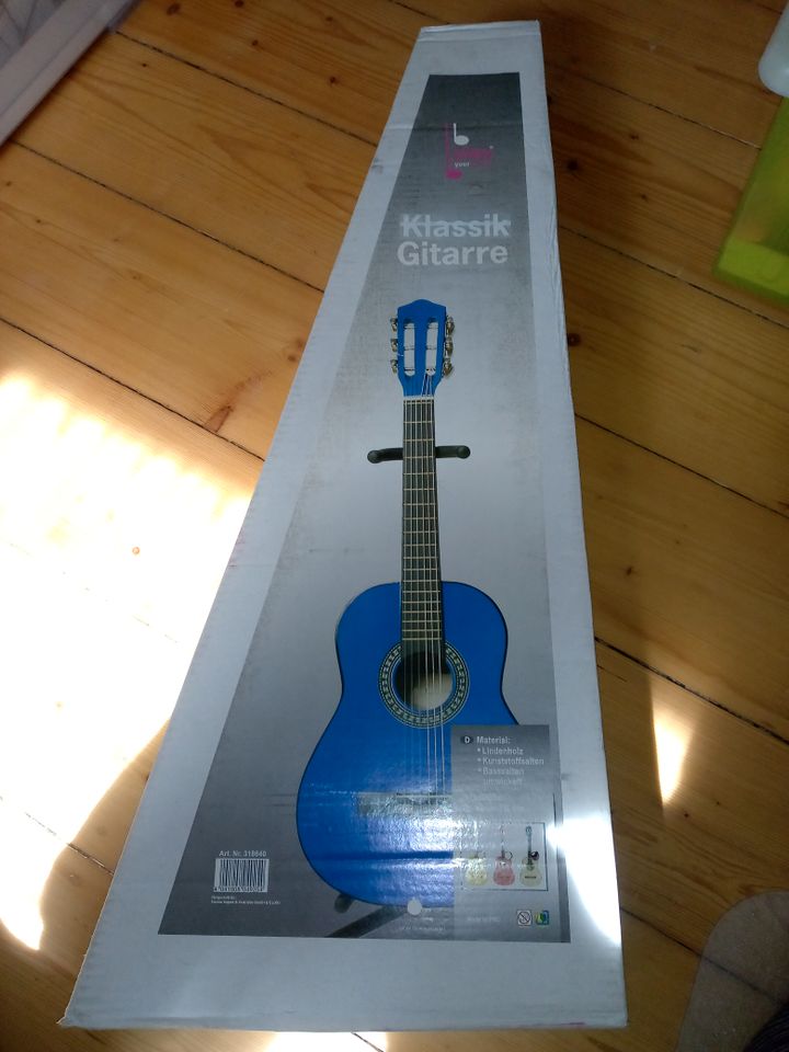Klassik Gitarre 76 cm Lindenholz neu ovp in Hanau