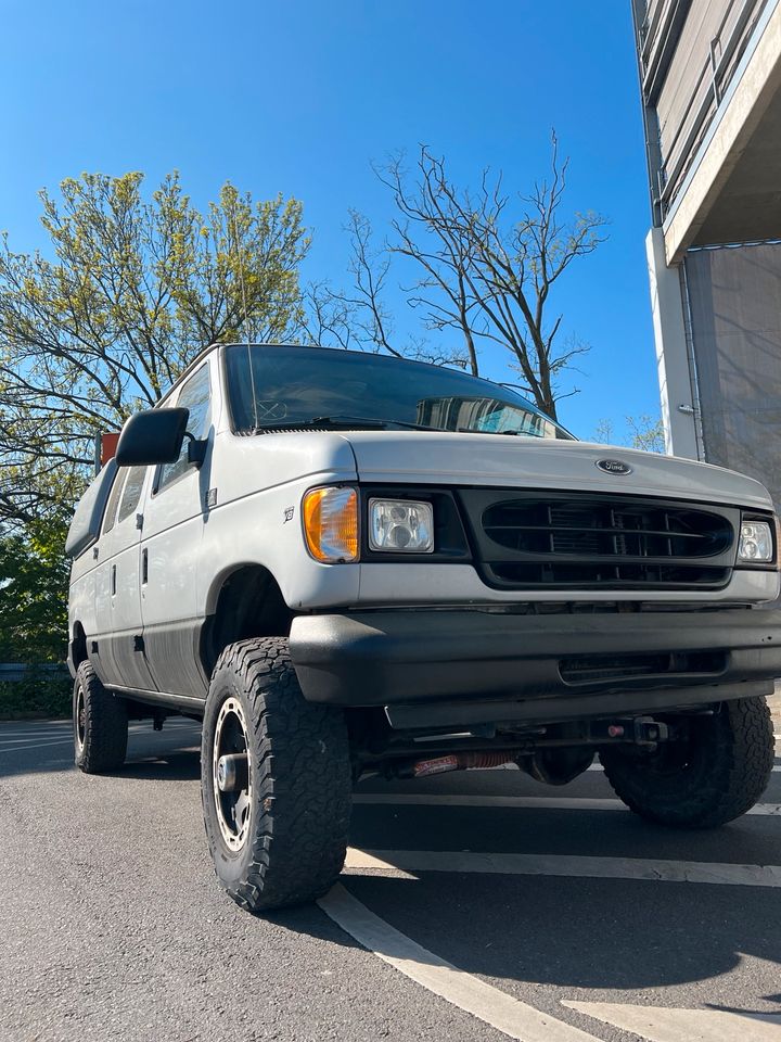 Ford Econoline E350 4x4 Quigley Allrad Offroad Super Trak Van V8 in Berlin