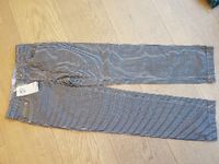 NEU ! Schöne Hose Marinelook Gr. 128 NP 46,-€ - - Petit Bateau Niedersachsen - Ganderkesee Vorschau