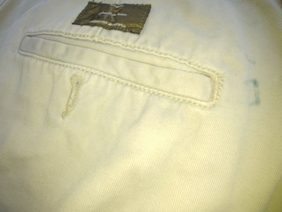 PORTOFREI: beige modische CK (Calvin Klein) Bermuda Gr. 30/S USA in Baltmannsweiler
