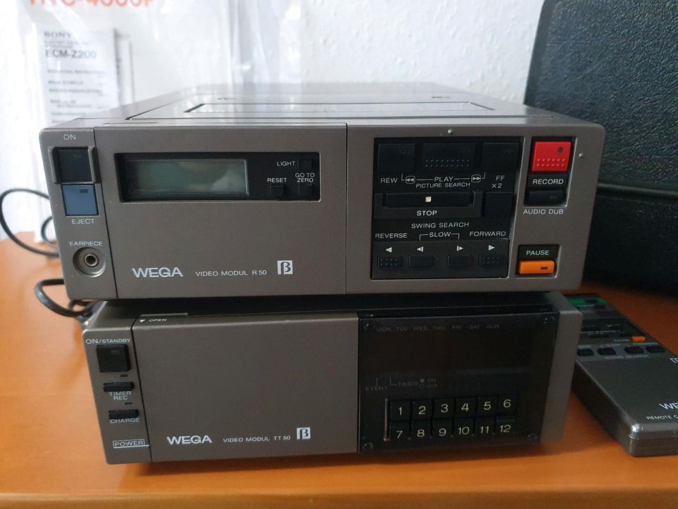 Sony HVC 4000P Kamera mit Kassettenrekorder wega in Heroldstatt