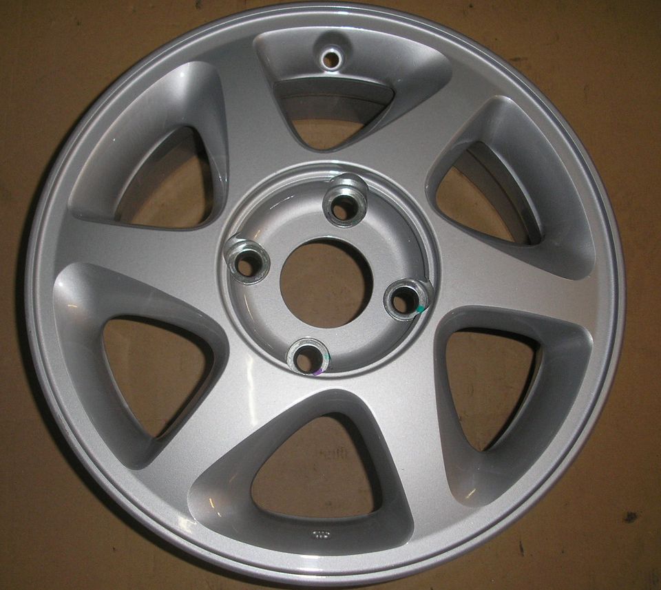 Nissan Primera 1 neue Alufelge LK 4x114,3 mm ET 45 in Babenhausen