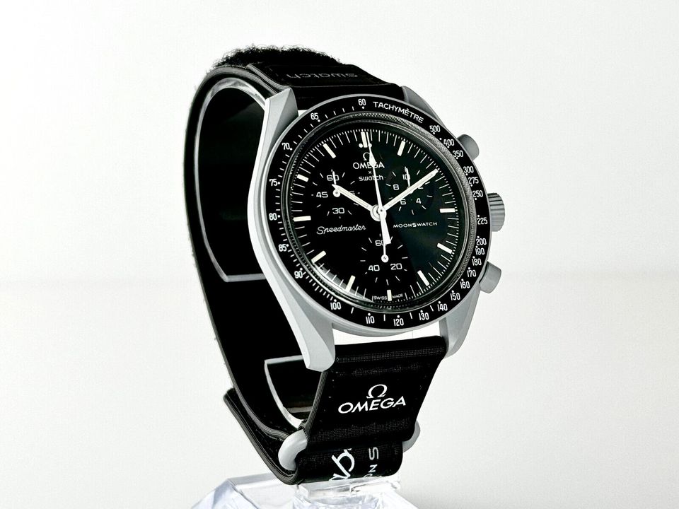 OMEGA Swatch Speedmaster MoonSwatch Mission To The Moon Grau 42mm in Bremen