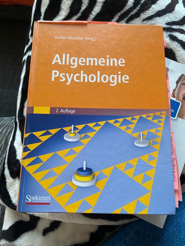 Allgemeine Psychologie Buch Müsseler Psychotherapie in Düsseldorf