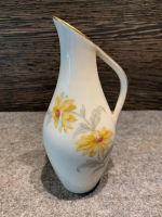 Erbstück Fürstenberg Porzellan Vase mit Blumen Motiv 60er Niedersachsen - Boffzen Vorschau