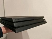 PlayStation 4 Pro mit 1 Controller (Controller nicht original) Köln - Rodenkirchen Vorschau