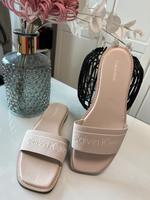 Calvin Klein, Slides/Pantolette Gr 39, Creme, NEU Bayern - Erlangen Vorschau