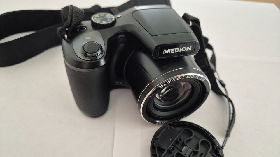 Medion Digital Kamera 16MP Medion Life X44027 in Büren