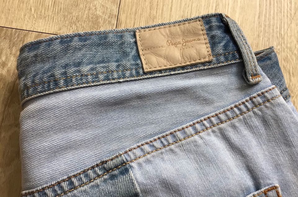 Jeans von Pepe Jeans Gr. 38/40 in Thale