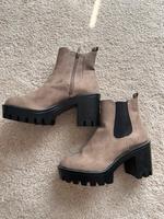 Boots beige/schwarz Gr 39 Nordrhein-Westfalen - Issum Vorschau