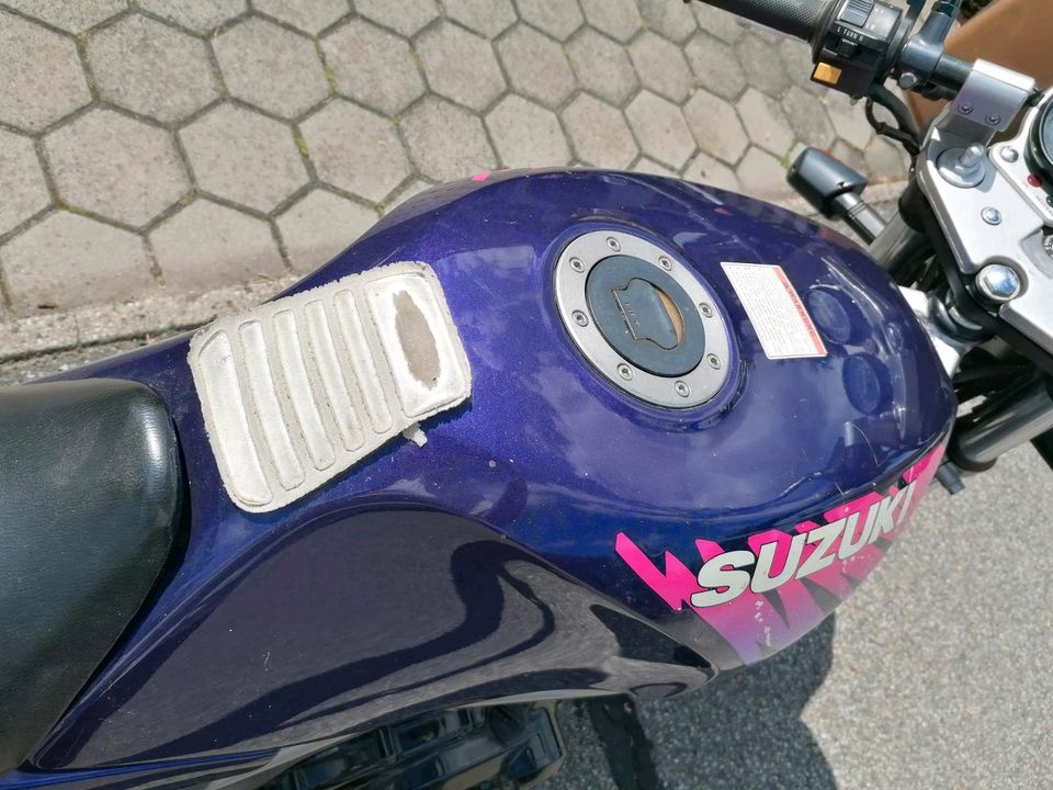 Motorrad Suzuki in Oberviechtach
