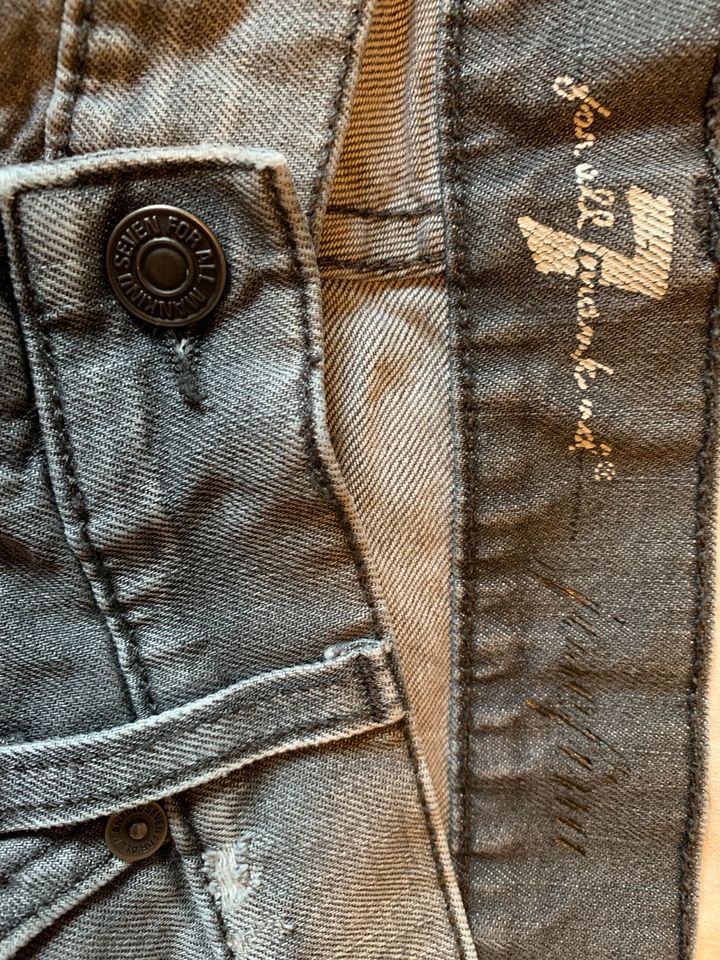 Jeans 7 for all mankind Josephine 31/32 Grau in Frankfurt am Main