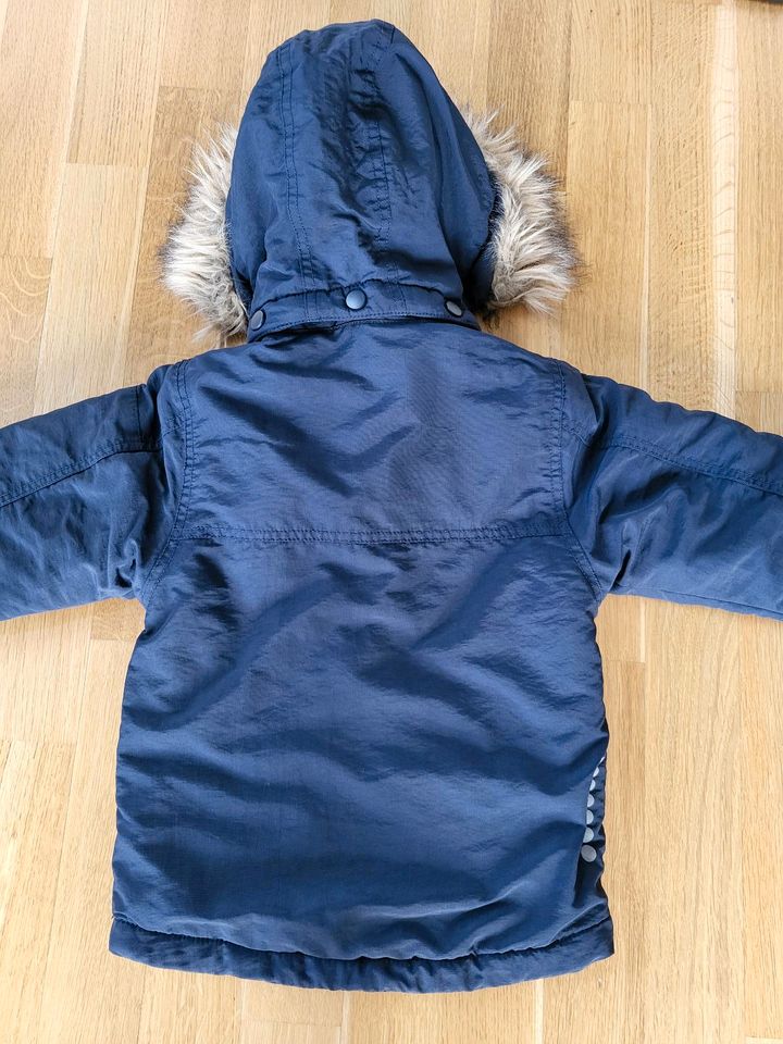 gefütterte Winterjacke, Jacke von Me Too, Blau, Größe 104 in Frankfurt am Main