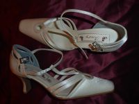 Damen Brautschuhe NEU creme Gr. 36 Hochzeitsschuhe IVORY Dalia Wandsbek - Hamburg Farmsen-Berne Vorschau