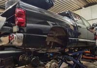 Dodge ram 1500 5.7 hemi 4x4 Schlachtfest Schlachte Teile Nordrhein-Westfalen - Kreuztal Vorschau