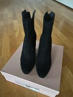 Miu Miu Boots Gr.41 neuwertig inkl.Versand Berlin - Hellersdorf Vorschau