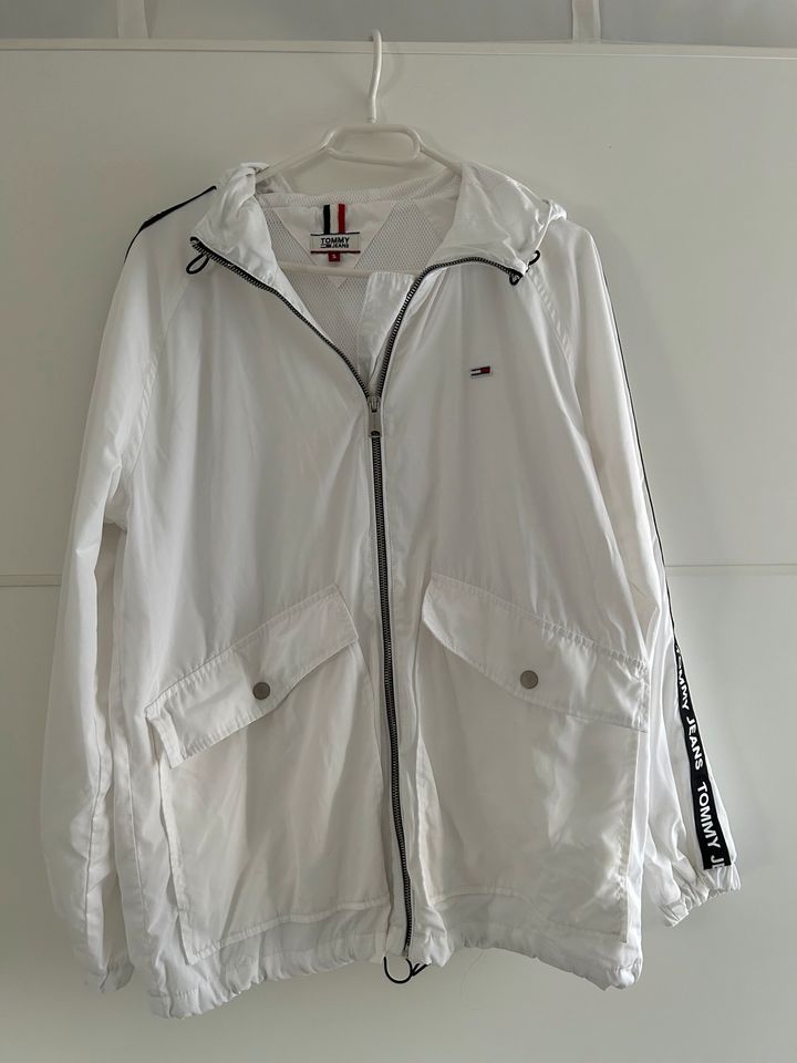 Tommy Jeans Windbreaker Jacke in Hünfeld