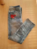 Jeans mit Stickerei NEU, W 28 Rheinland-Pfalz - Pottum Vorschau