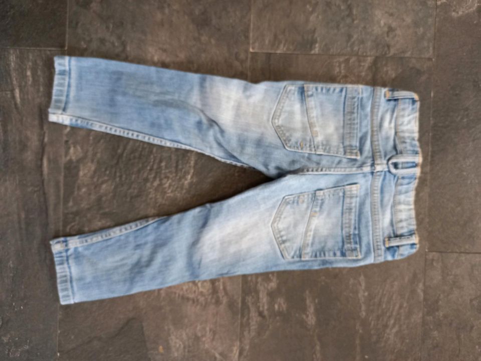 Impidimpi Jeans blau Gr 98 104 in Bruchsal