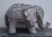 Elefant aus Steinmaterial München - Bogenhausen Vorschau