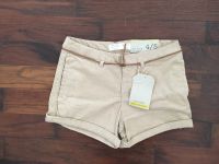 Traumhafte Zara Shorts beige 110 Neu mit Etikett Feincord Nordrhein-Westfalen - Mülheim (Ruhr) Vorschau