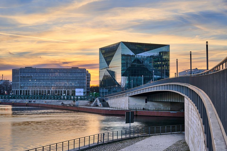 Große Gewerbeeinheit in Spree- und Charité-Nähe in Berlin