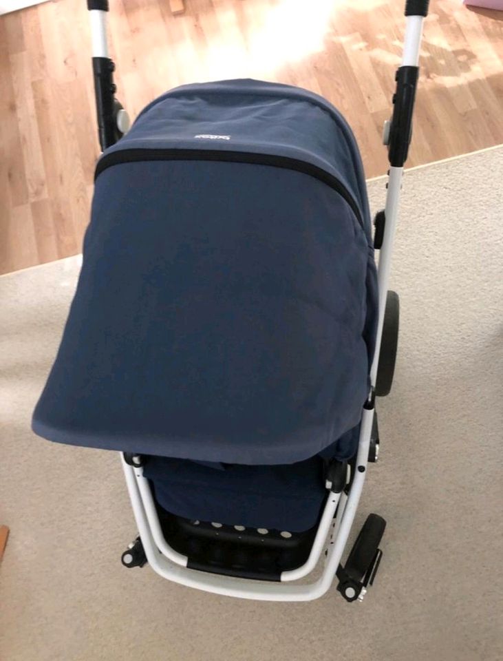 Britax Go Kinderwagen mit Babyschale in Gilching