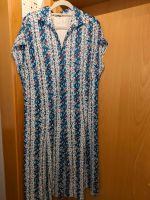 Vintage-Kleid 44 blau weiß lila geblümt kurzarm mit Kragen Niedersachsen - Uslar Vorschau