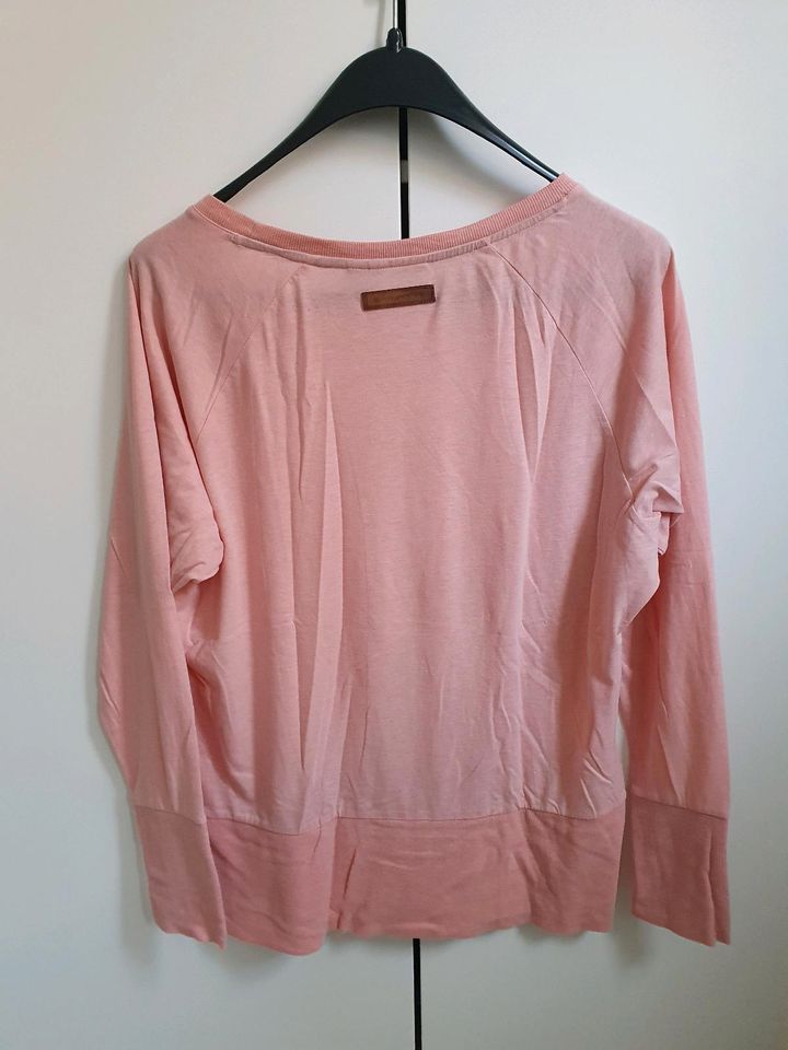 Super weicher dünner Naketano Pullover rosa M in Langenhagen