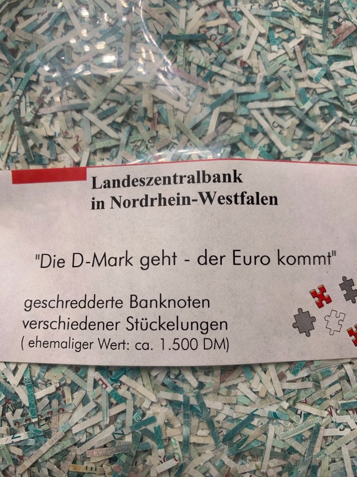 Die DM geht der Euro kommt 1500 DM geschreddert in Wülfrath