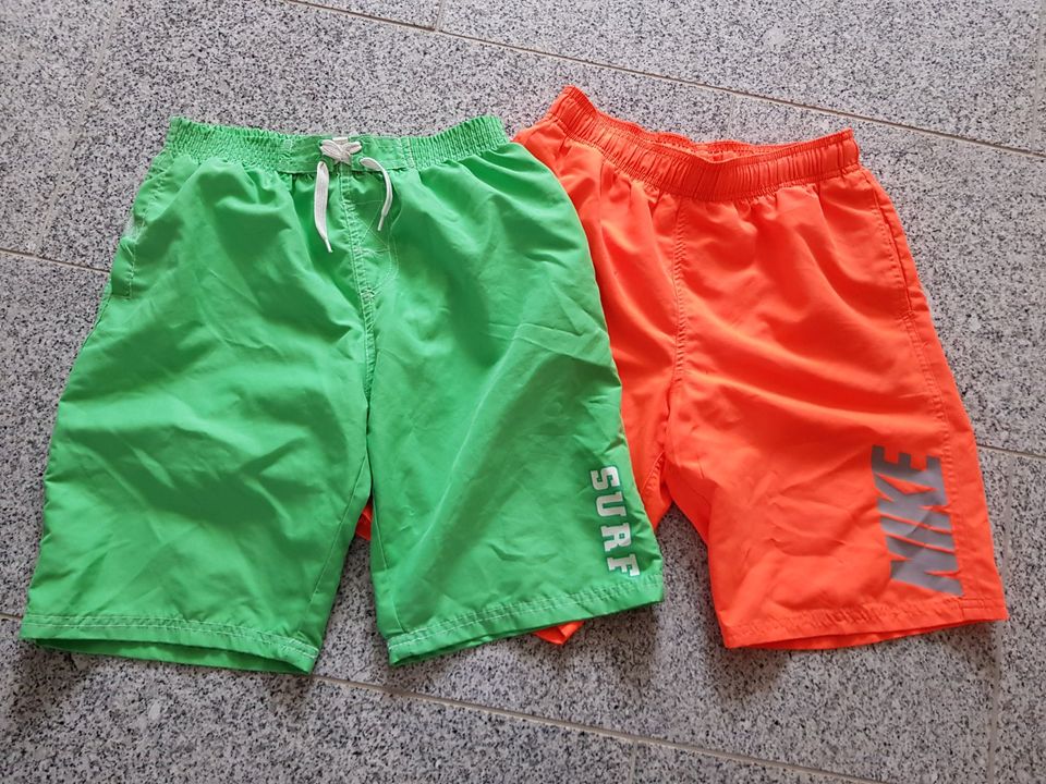 2 Jungen-Badeshorts in Vilsbiburg