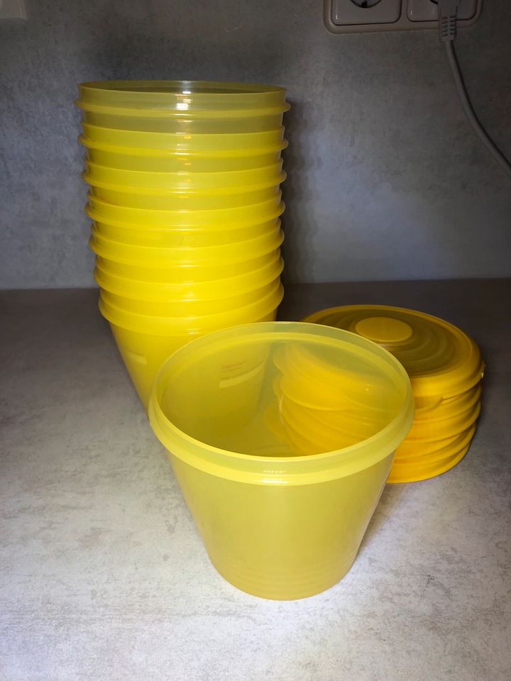 Tupperware Bungee 800 ml, gelb, flexibler Deckel in Minden