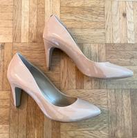 Damen Absatzschuhe von Buffalo – Lackiert, Größe 40 Dresden - Dresden-Plauen Vorschau