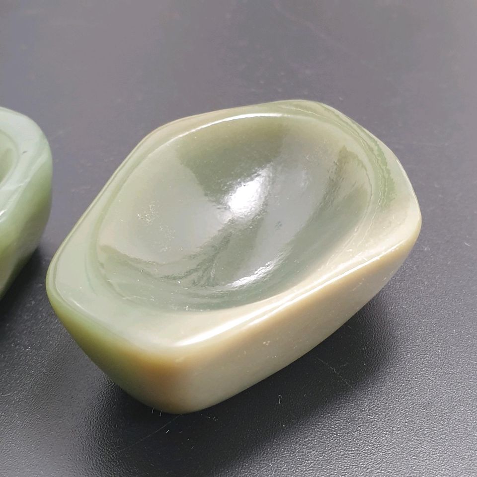 2 Echte kleine Jade Nephrit Schälchen ( 56 und 64 mm ) in Recklinghausen