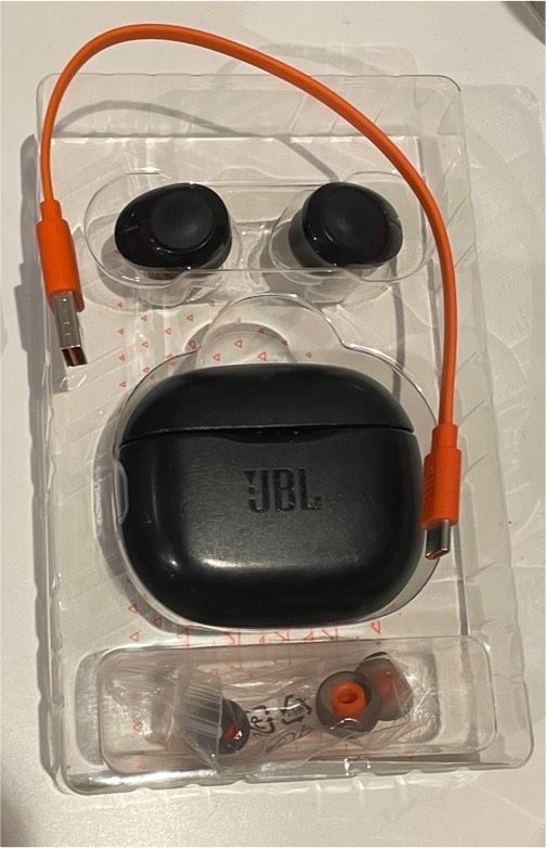 JBL Tune 125 In Ear Kopfhörer in Holle