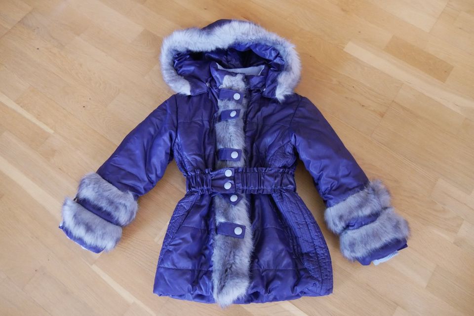 Mädchen lila Winterjacke Jacke Gr. 134 in Dresden