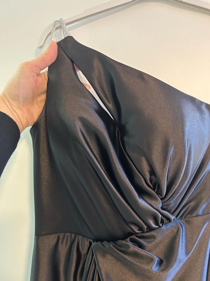 Abendkleid Schwarz Größe 38 Satin in Nürnberg (Mittelfr)